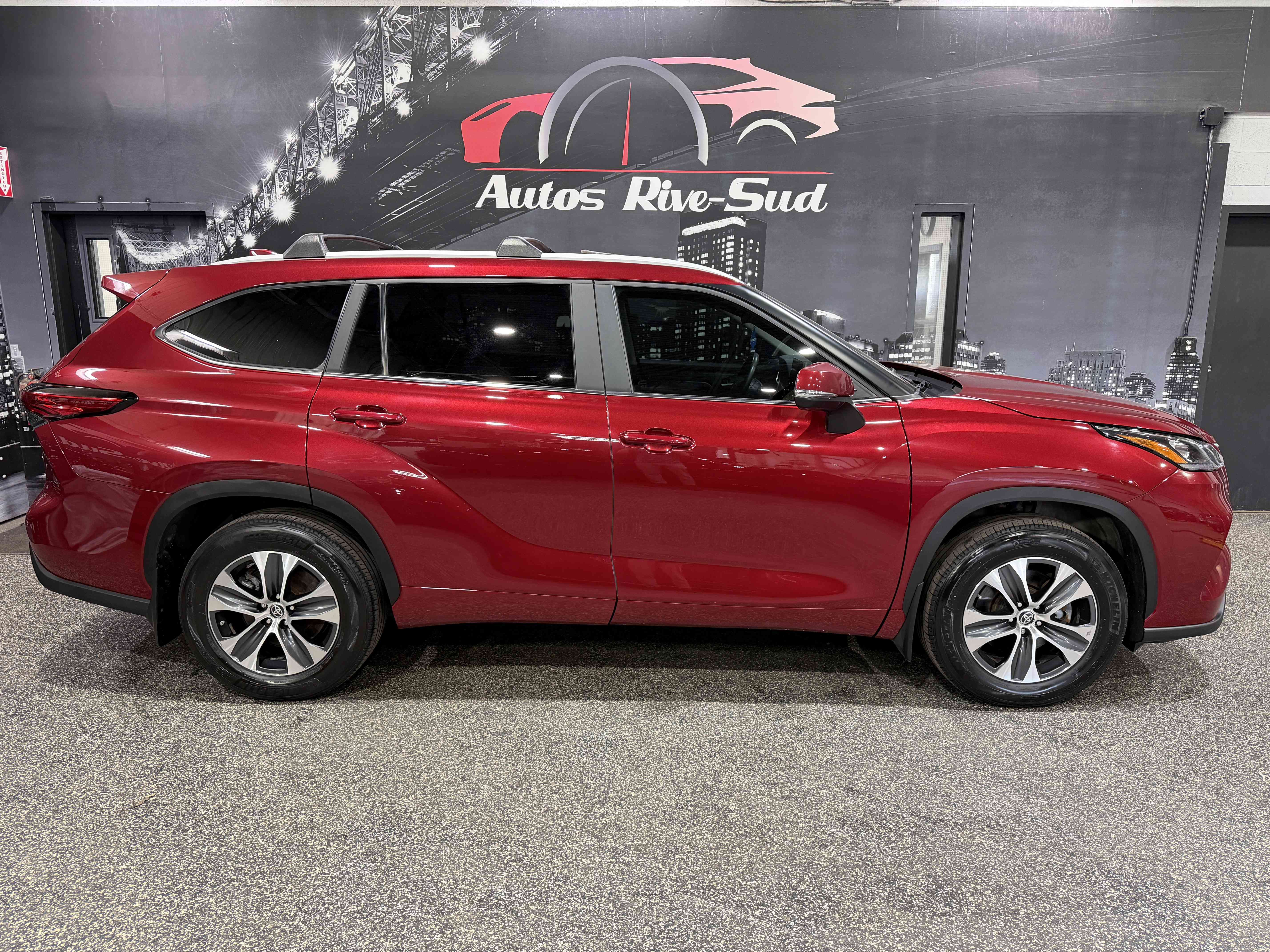 2023 Toyota Highlander XLE AWD