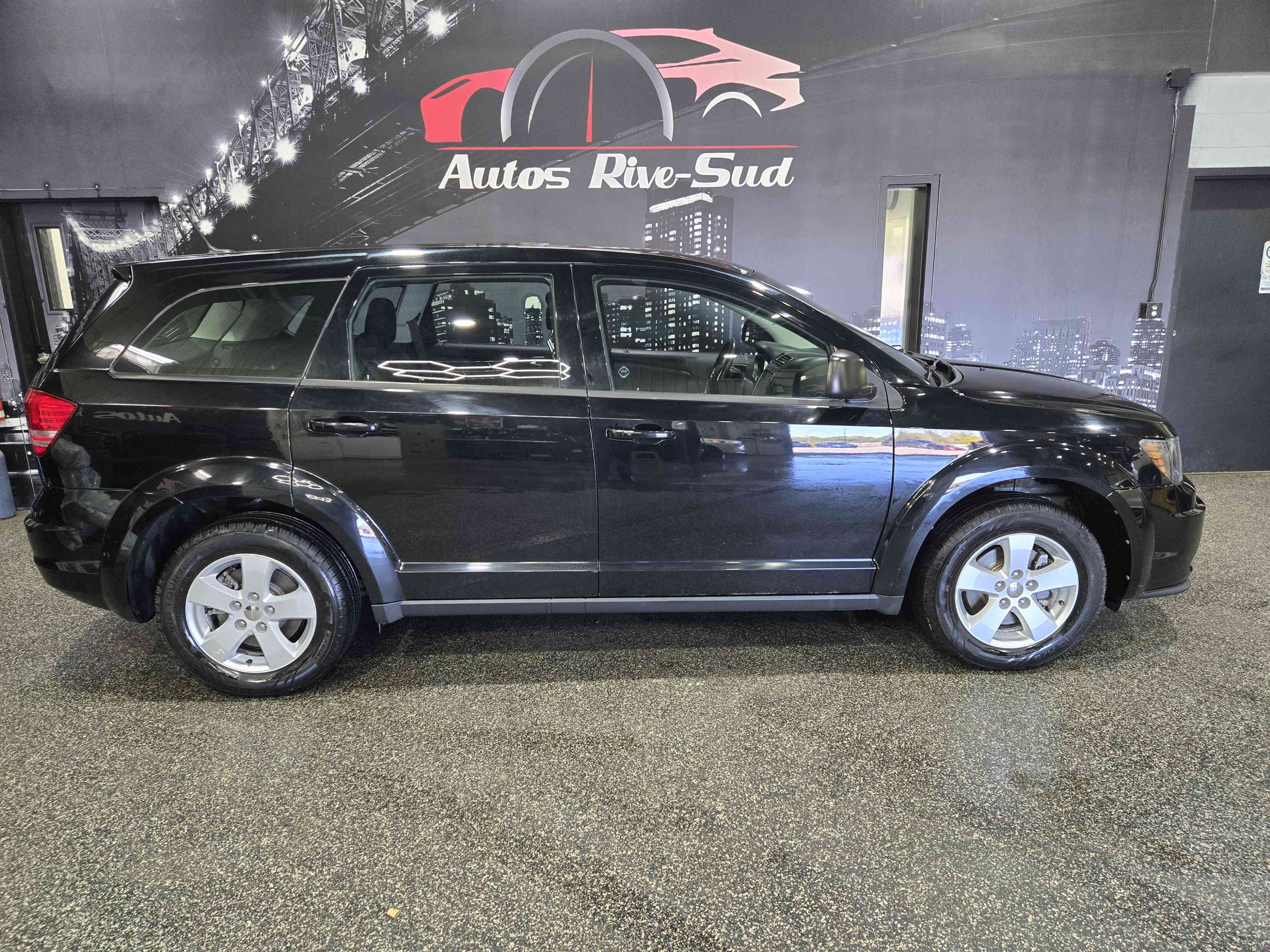 Black 2017 Dodge Journey SUV / Crossover Front-Wheel Drive Automatic