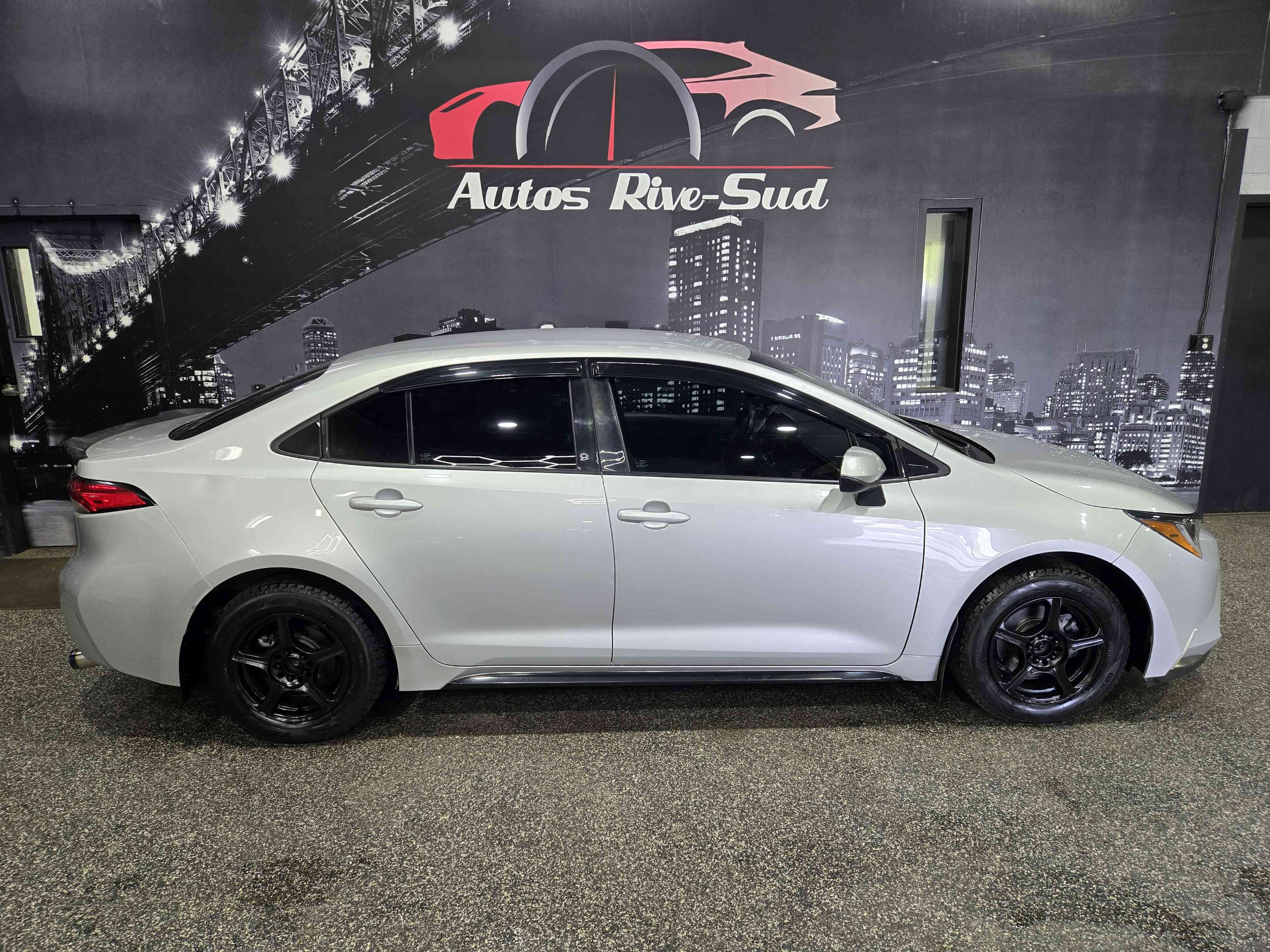 Silver 2022 Toyota Corolla L FWD Sedan Front-Wheel Drive Manual