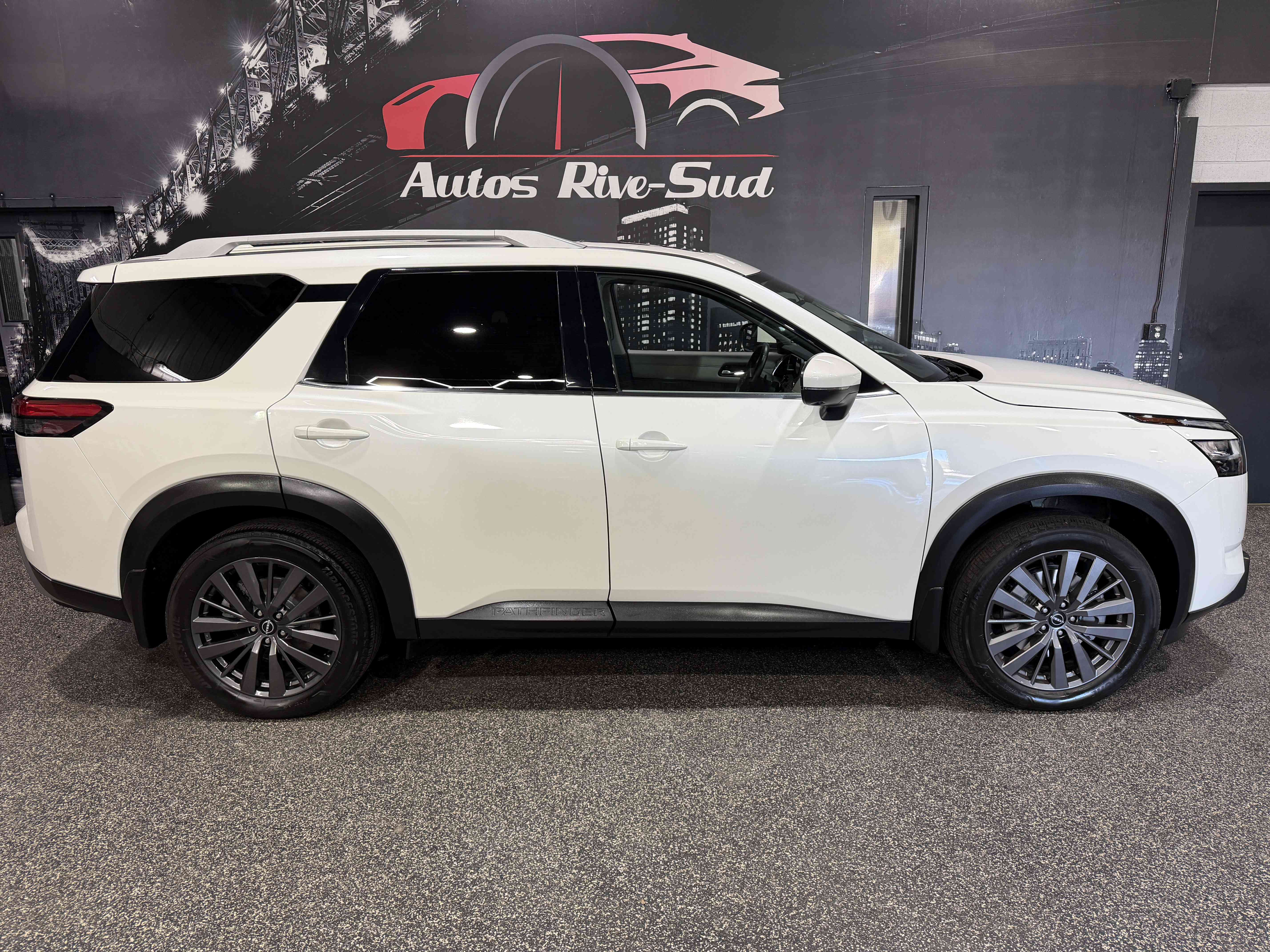 2022 Nissan PATHFINDER