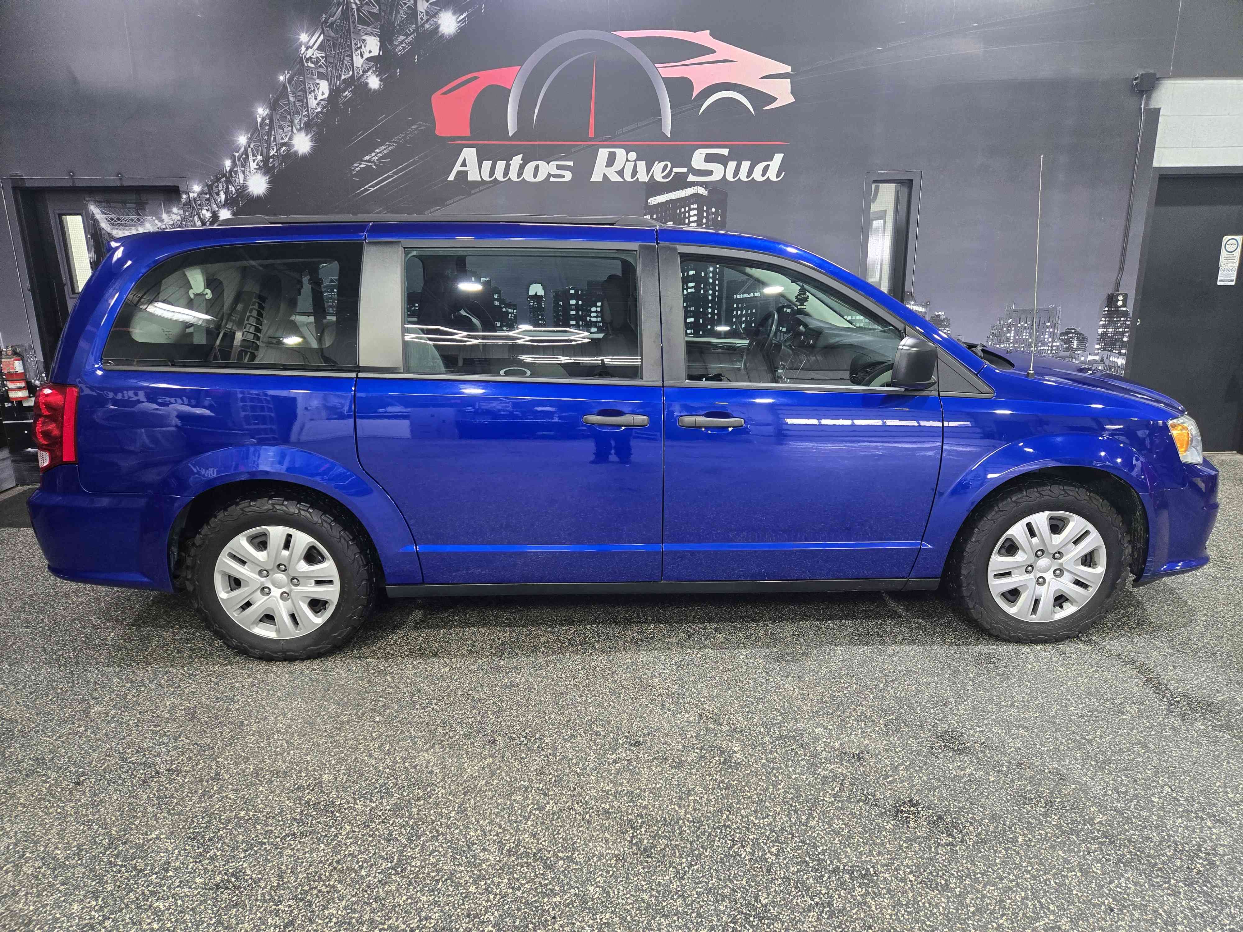 Blue 2020 Dodge Grand Caravan Minivan Front-Wheel Drive Automatic