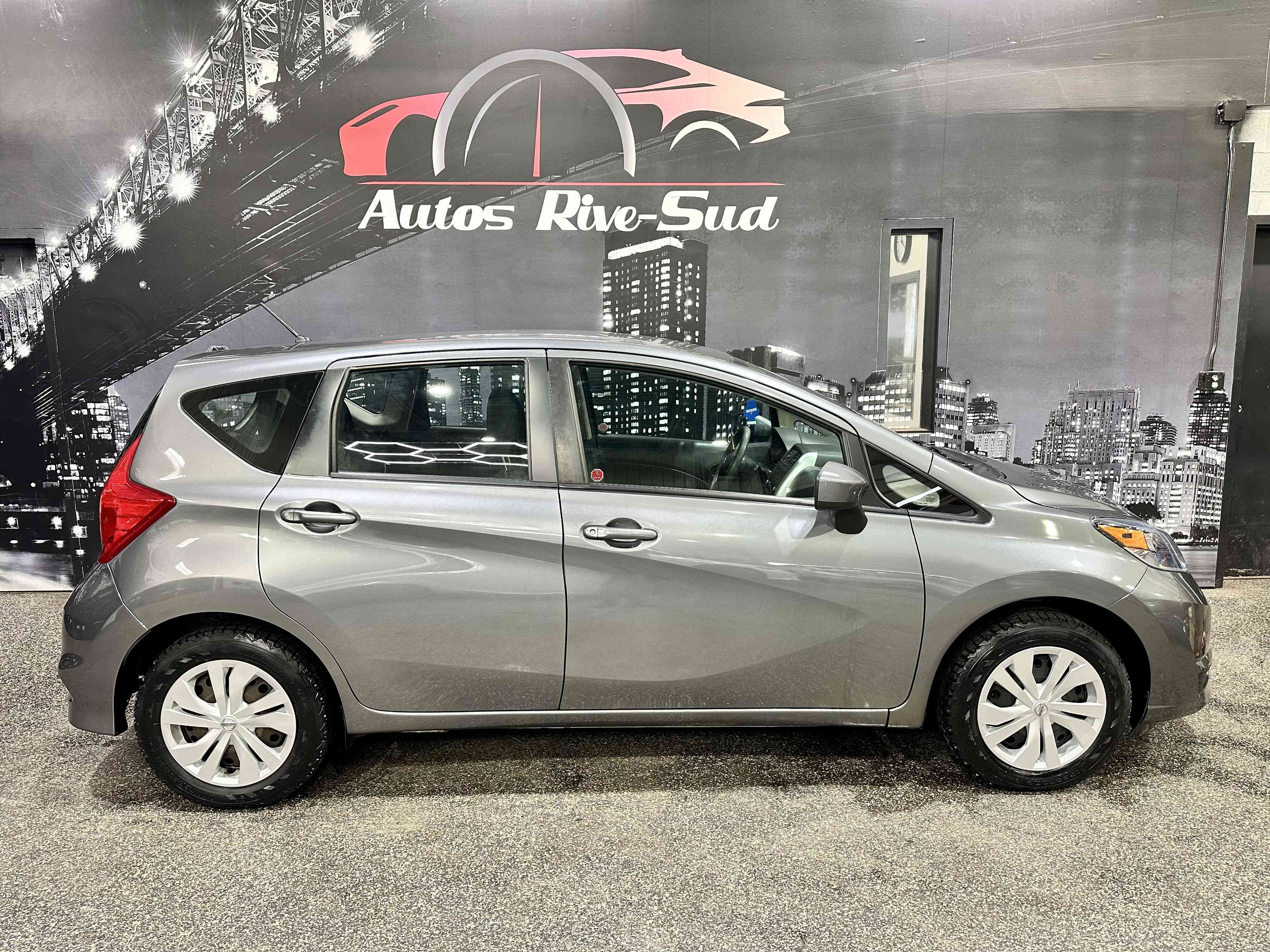 Nissan Versa Note 2017 - Image 1
