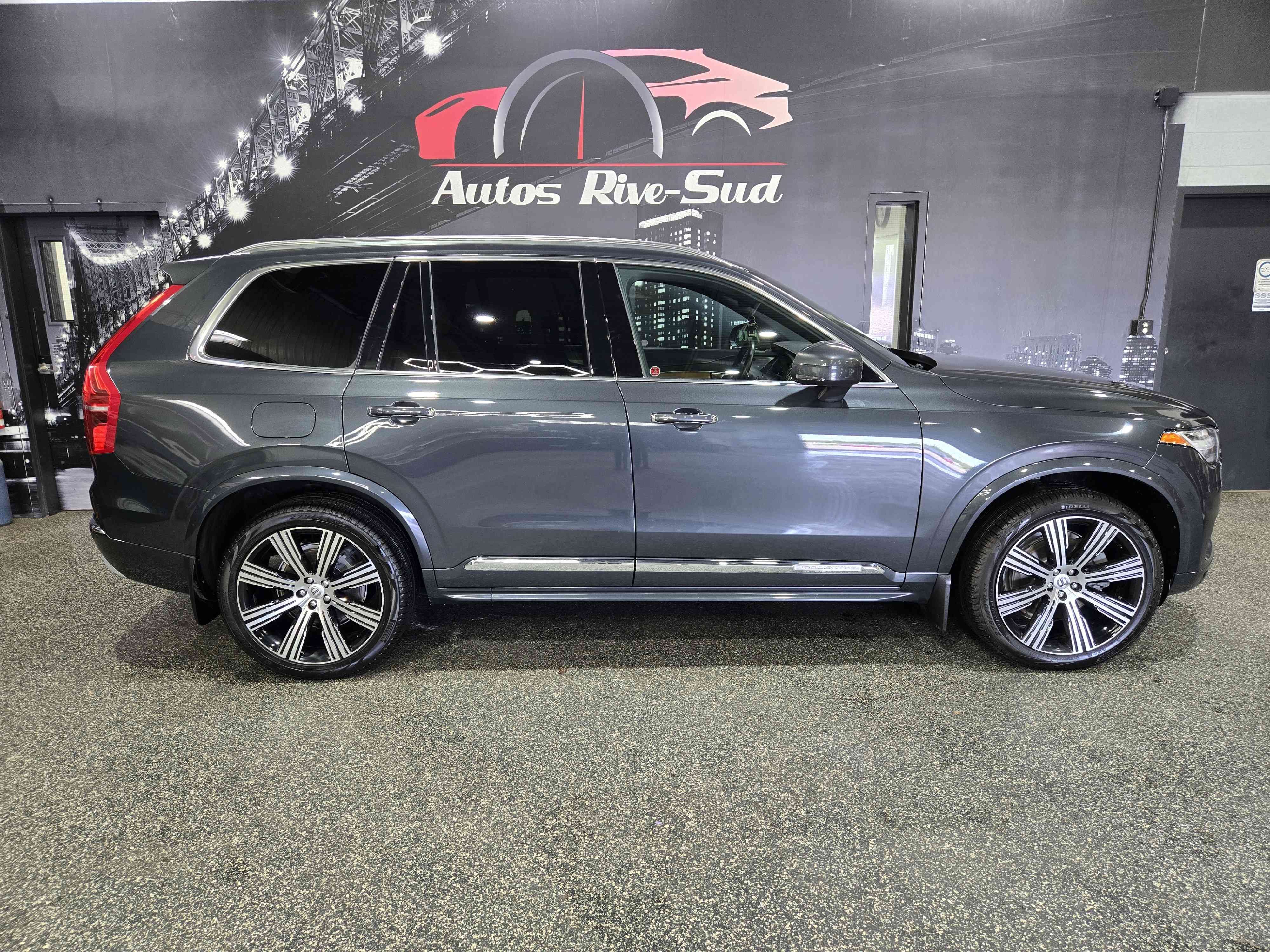 2022 Volvo XC90