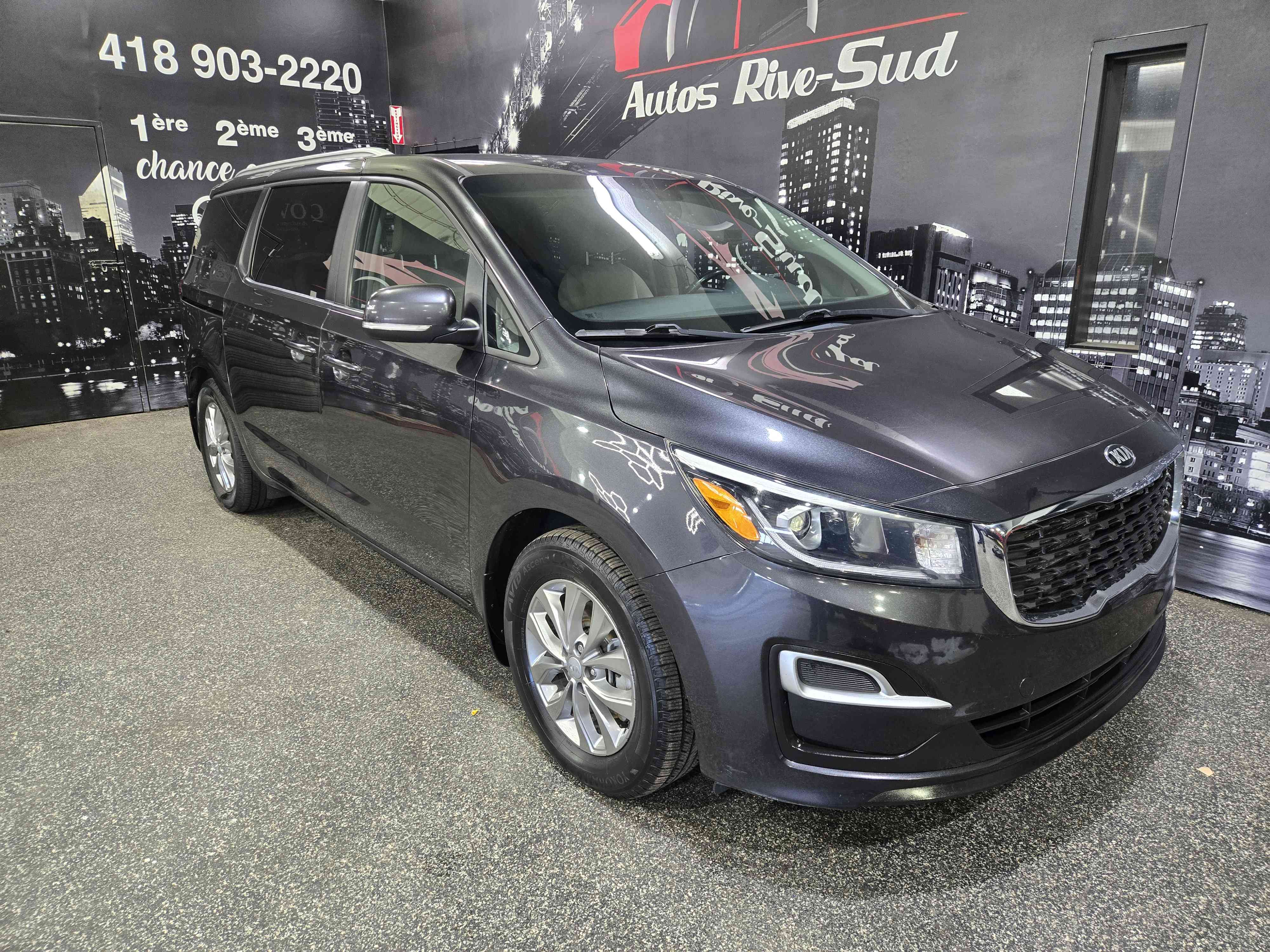 2020 KIA Sedona