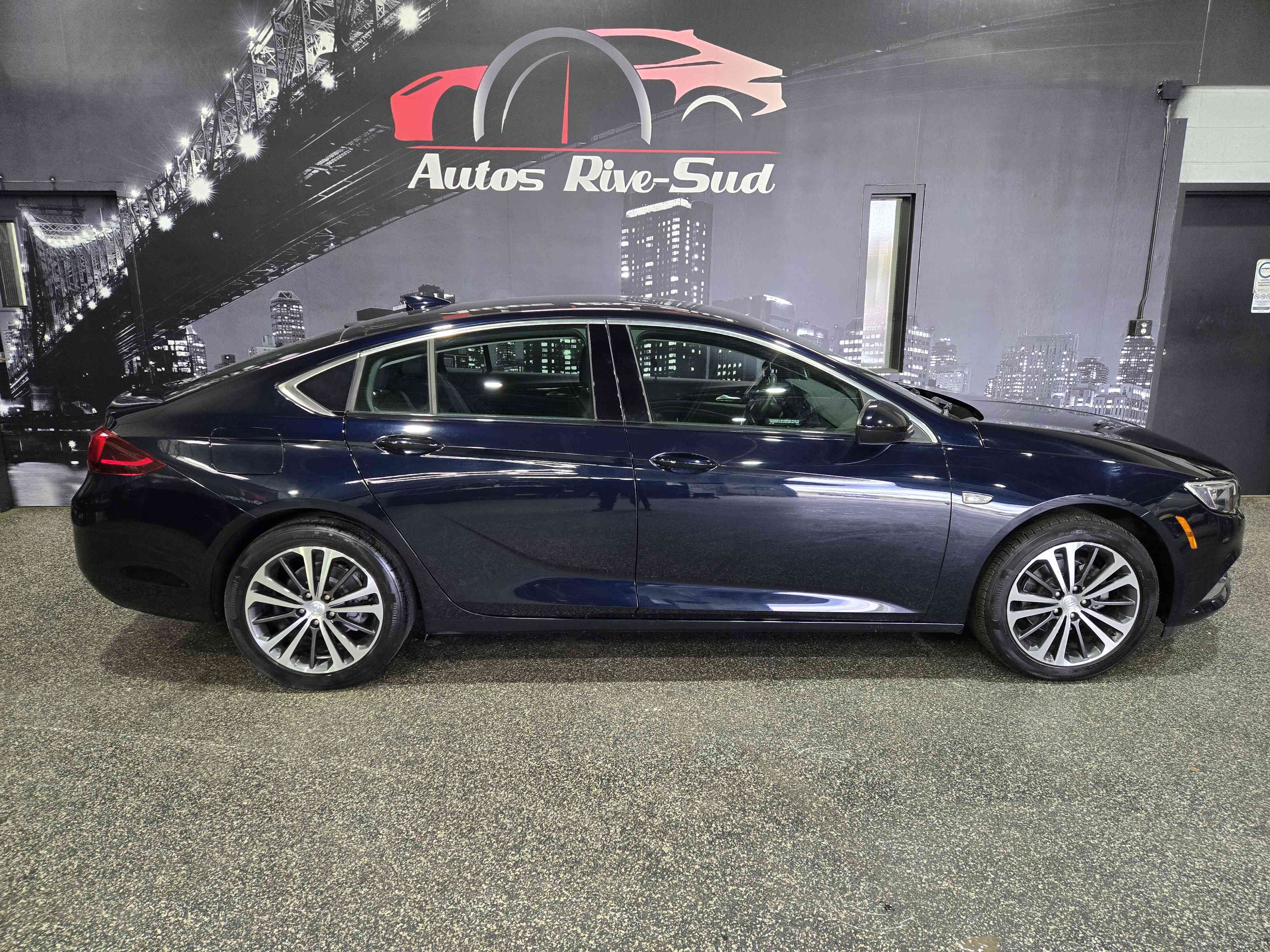 Blue 2019 Buick Regal Sportback Sedan Front-Wheel Drive Automatic