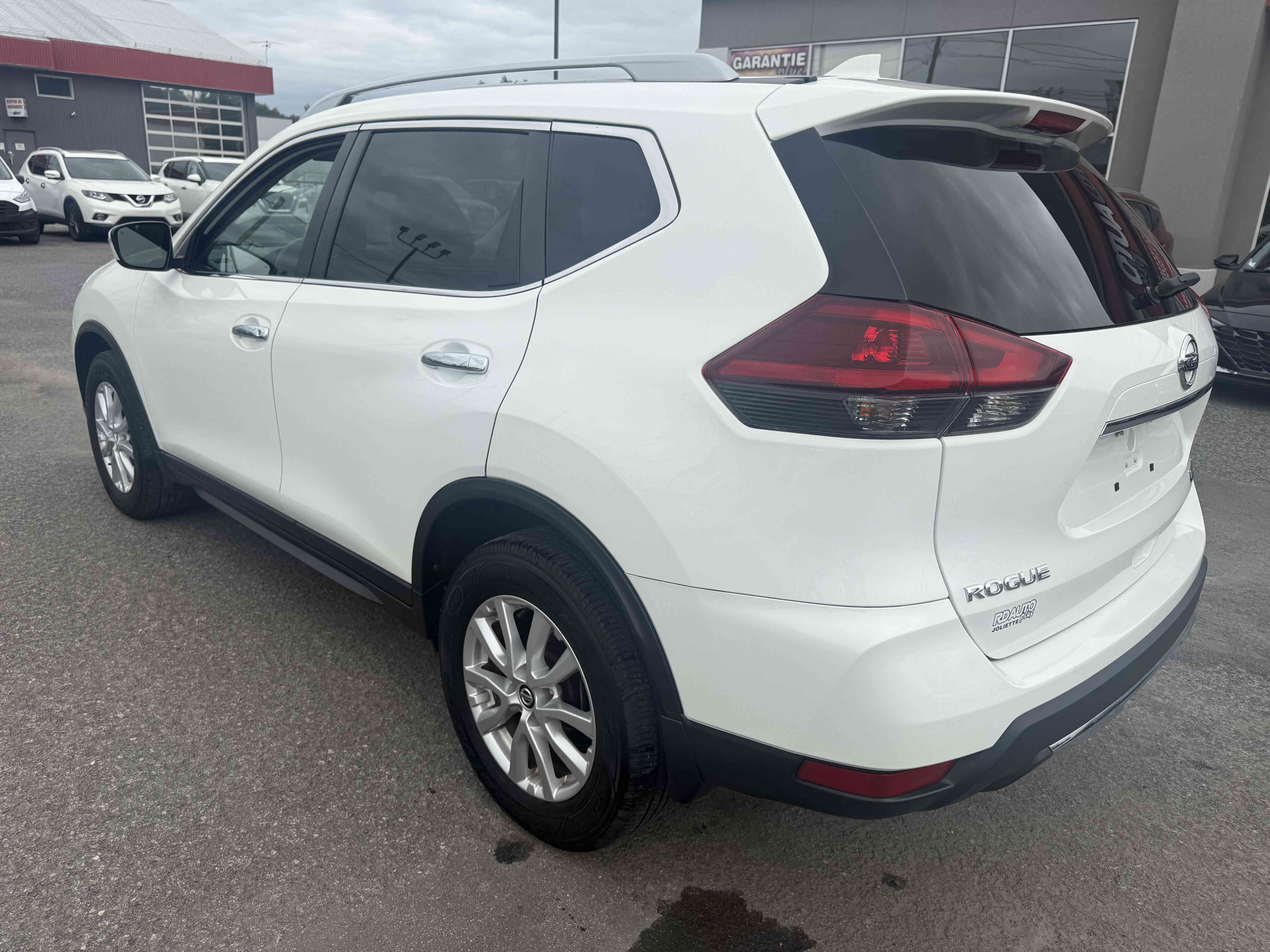 2020 Nissan Rogue