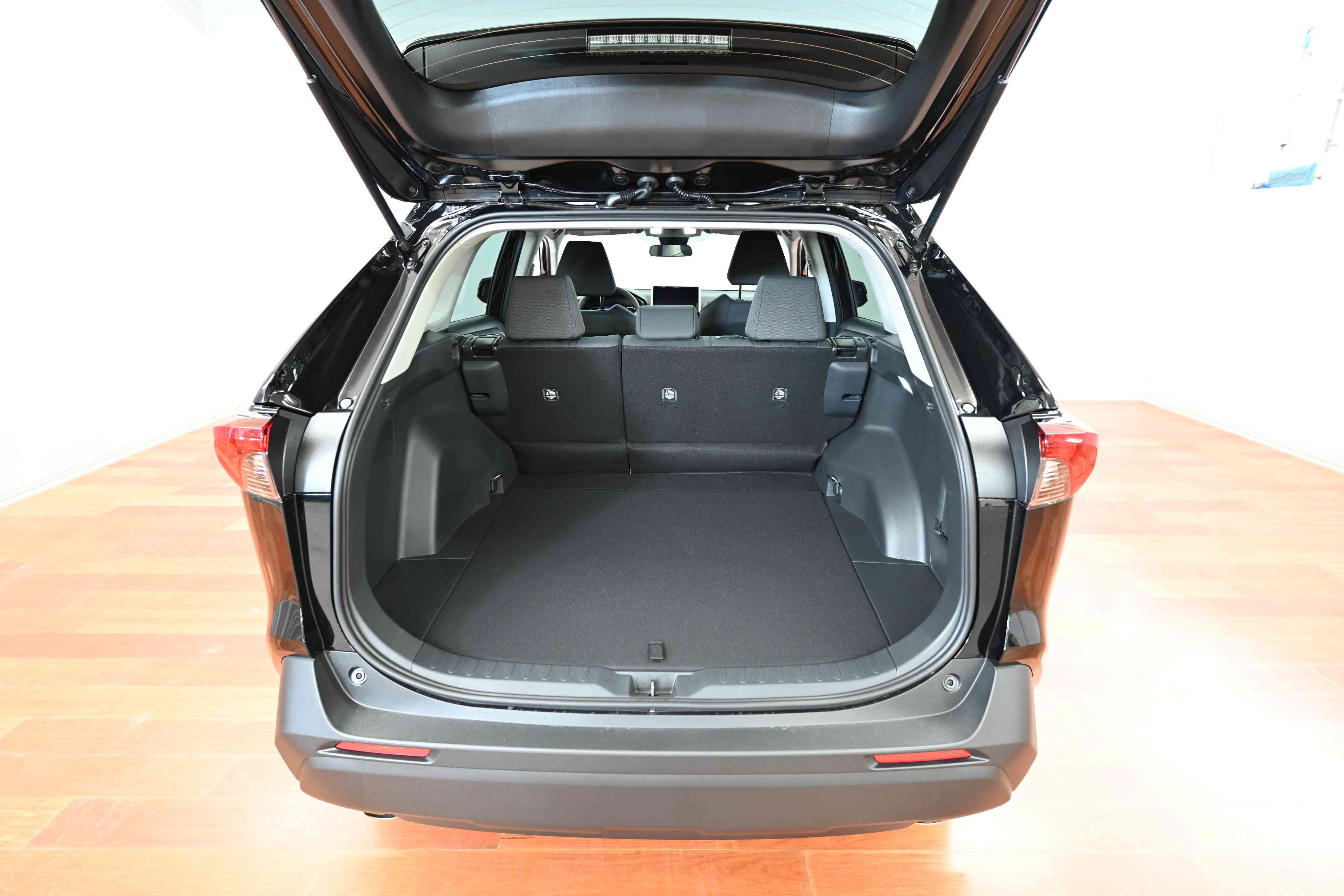 Toyota RAV4 2024 - Image 8