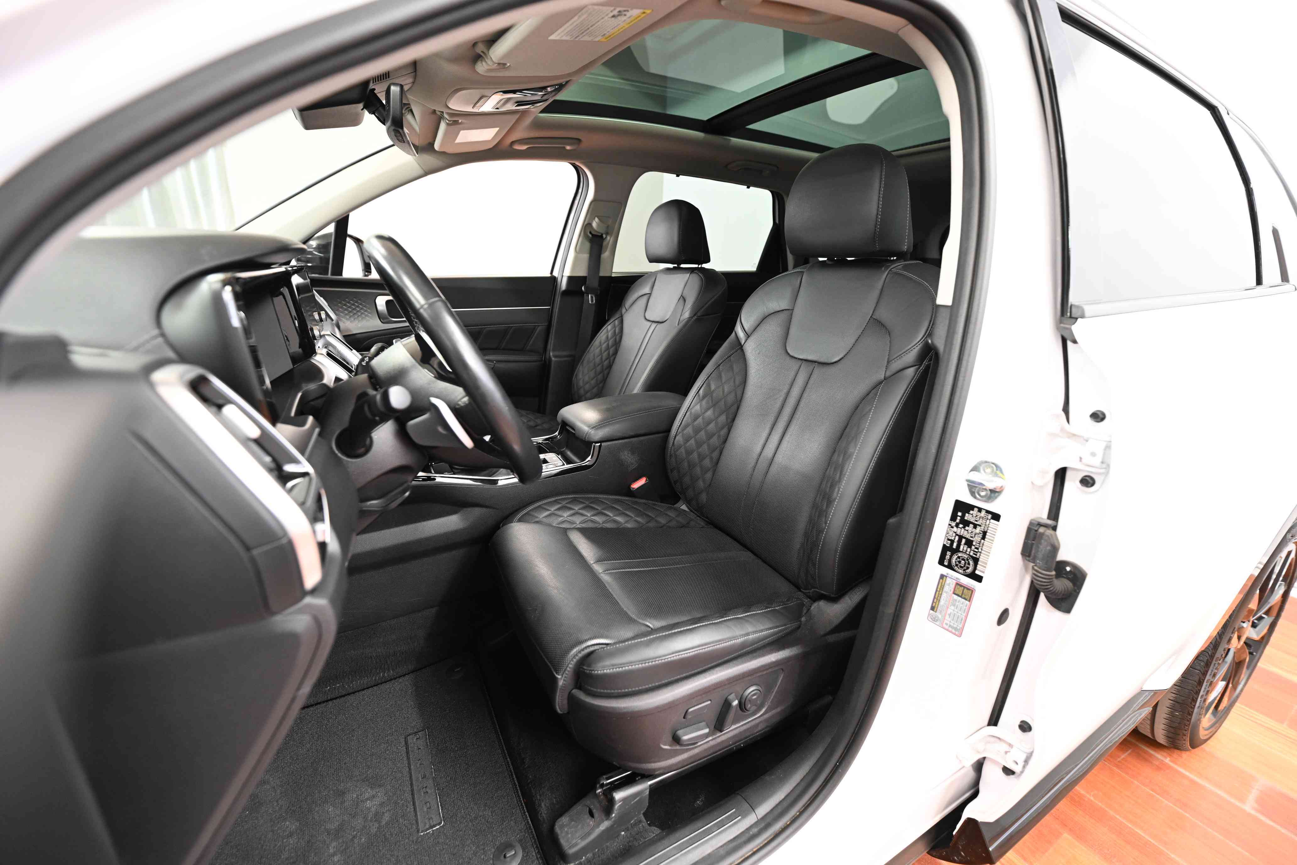 Kia Sorento 2022 - Image 13