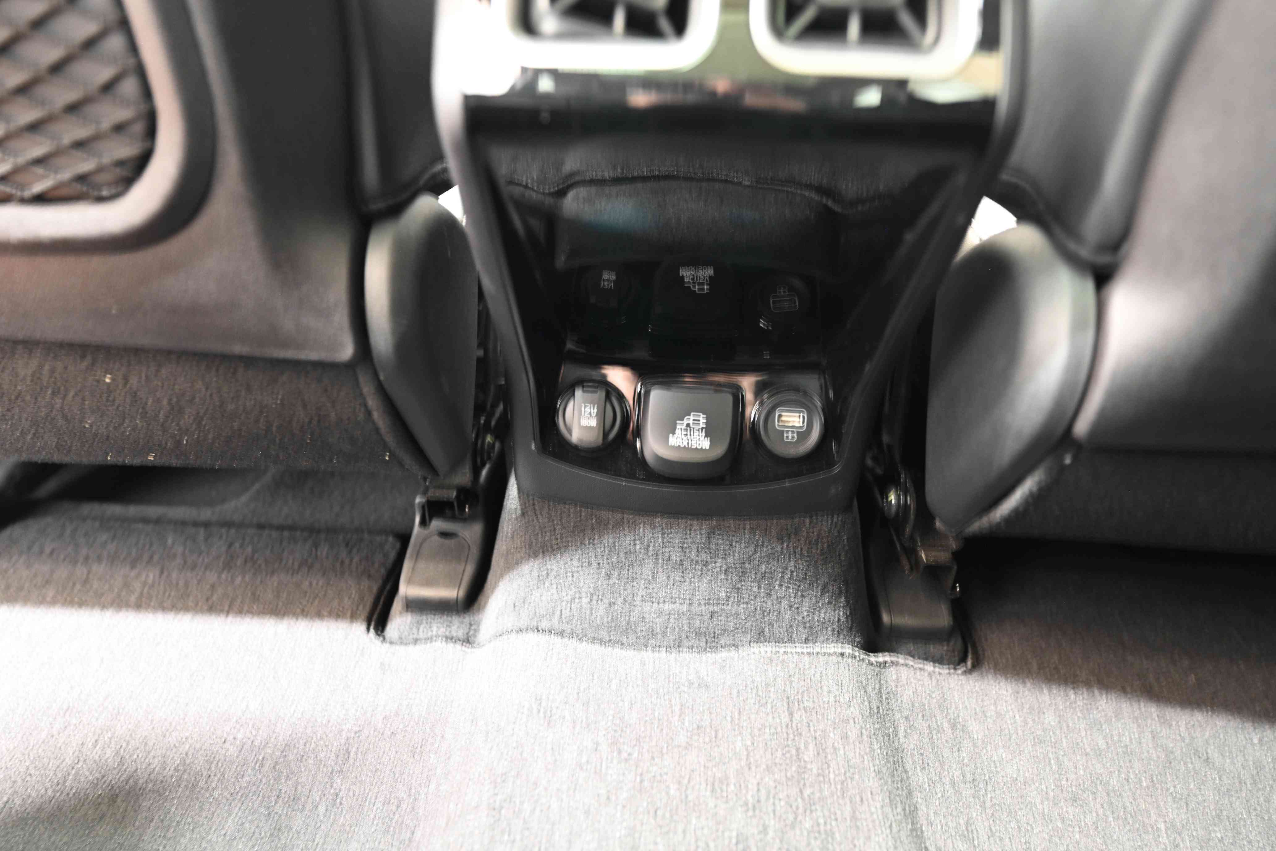Kia Sorento 2022 - Image 15