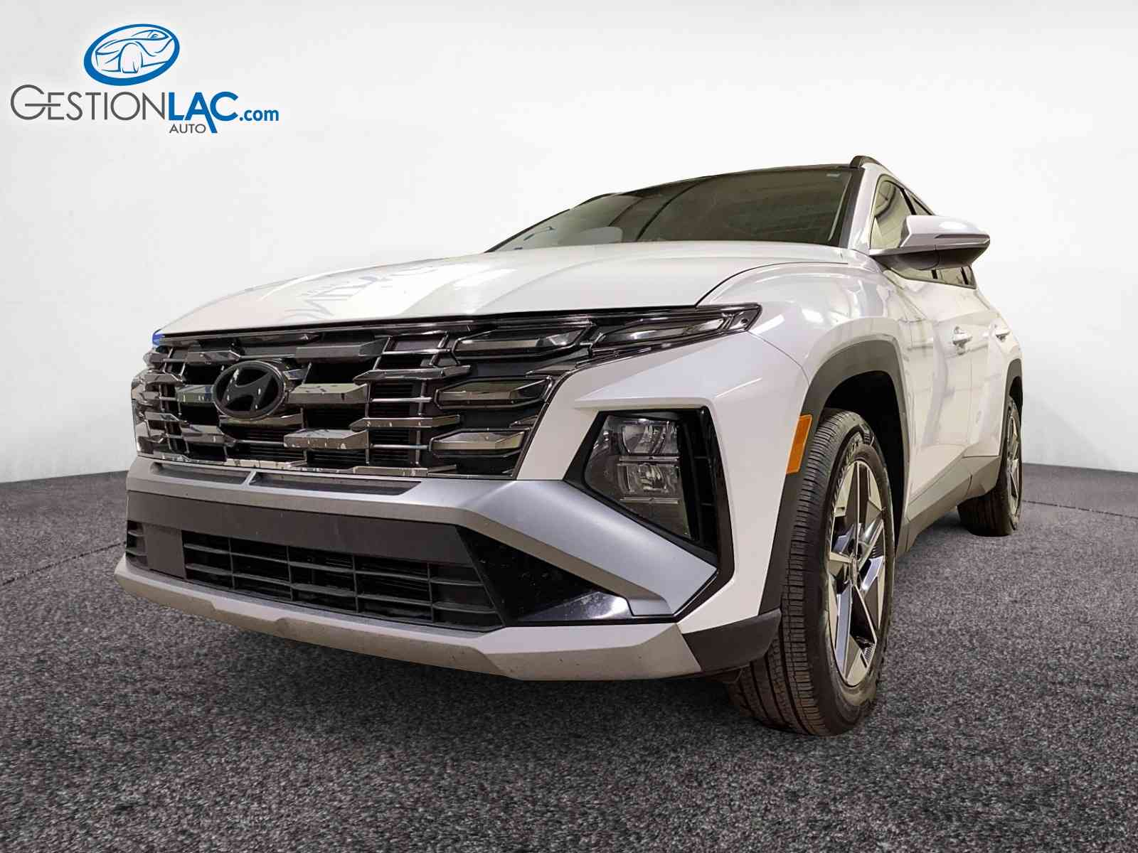 White 2025 Hyundai Tucson SUV / Crossover All-Wheel Drive