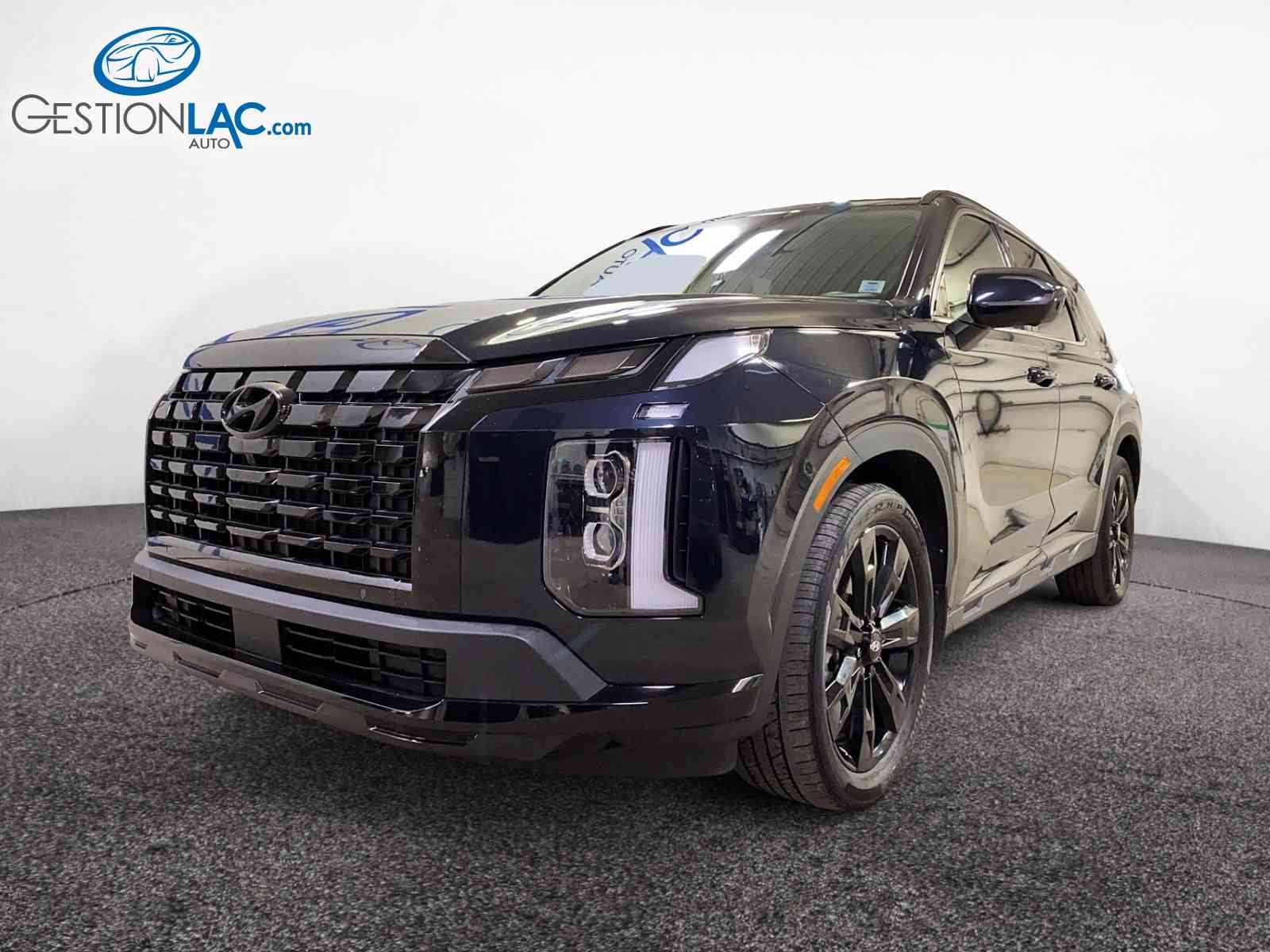 2024 Hyundai Palisade Urban AWD with 7 Passenger Seating