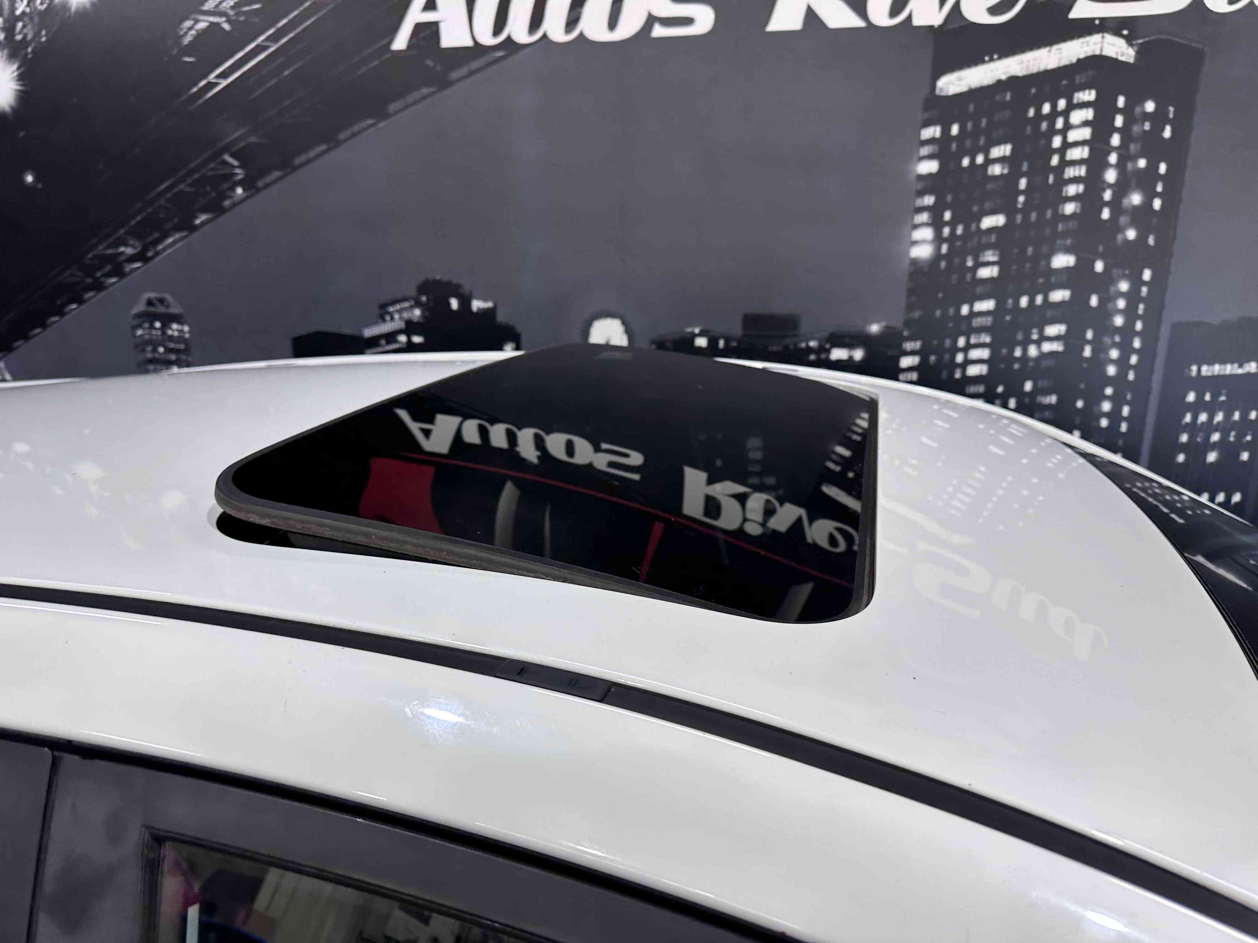 Hyundai Accent Hatchback 2016 - Image 4