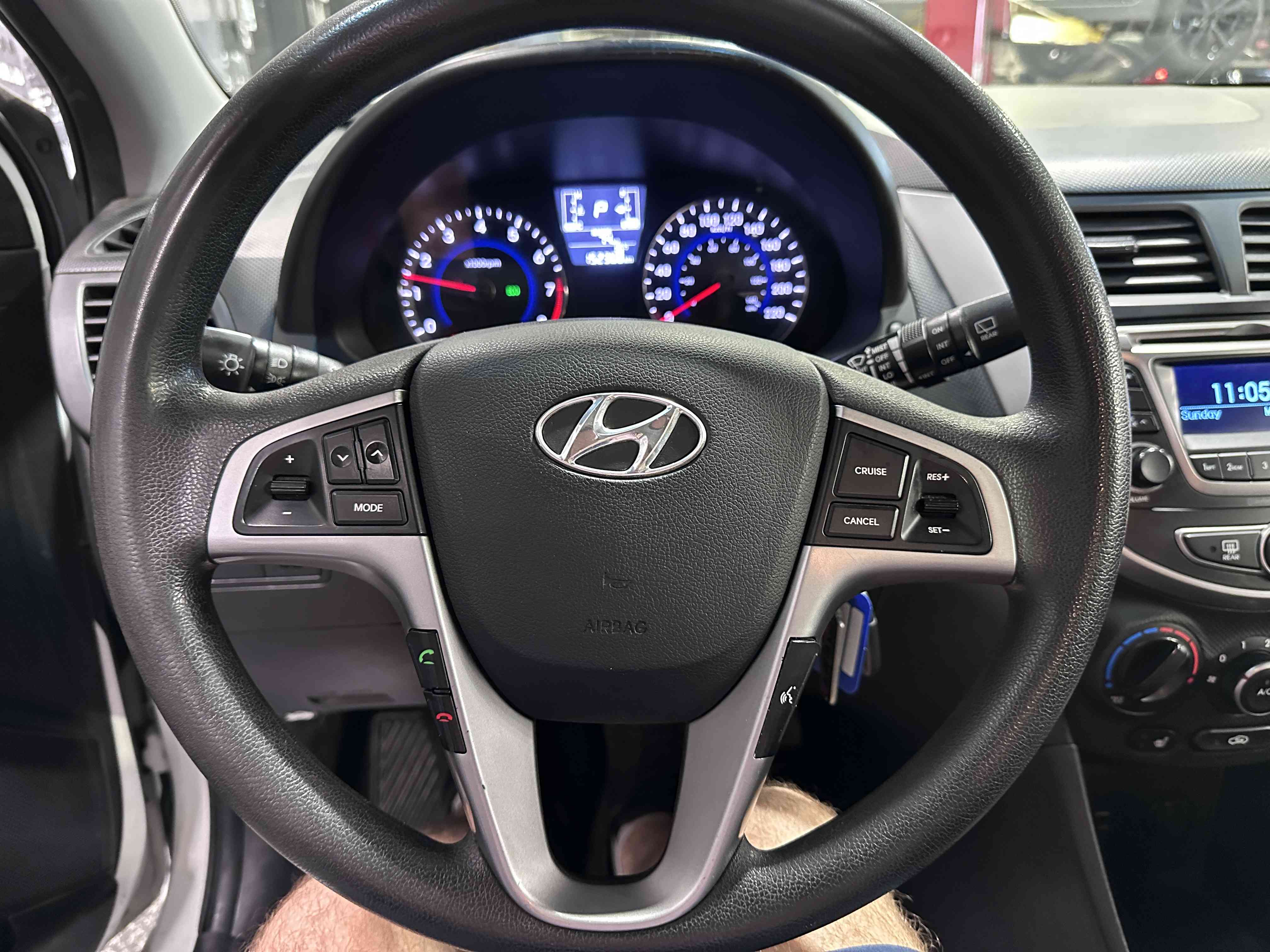 Hyundai Accent Hatchback 2016 - Image 13