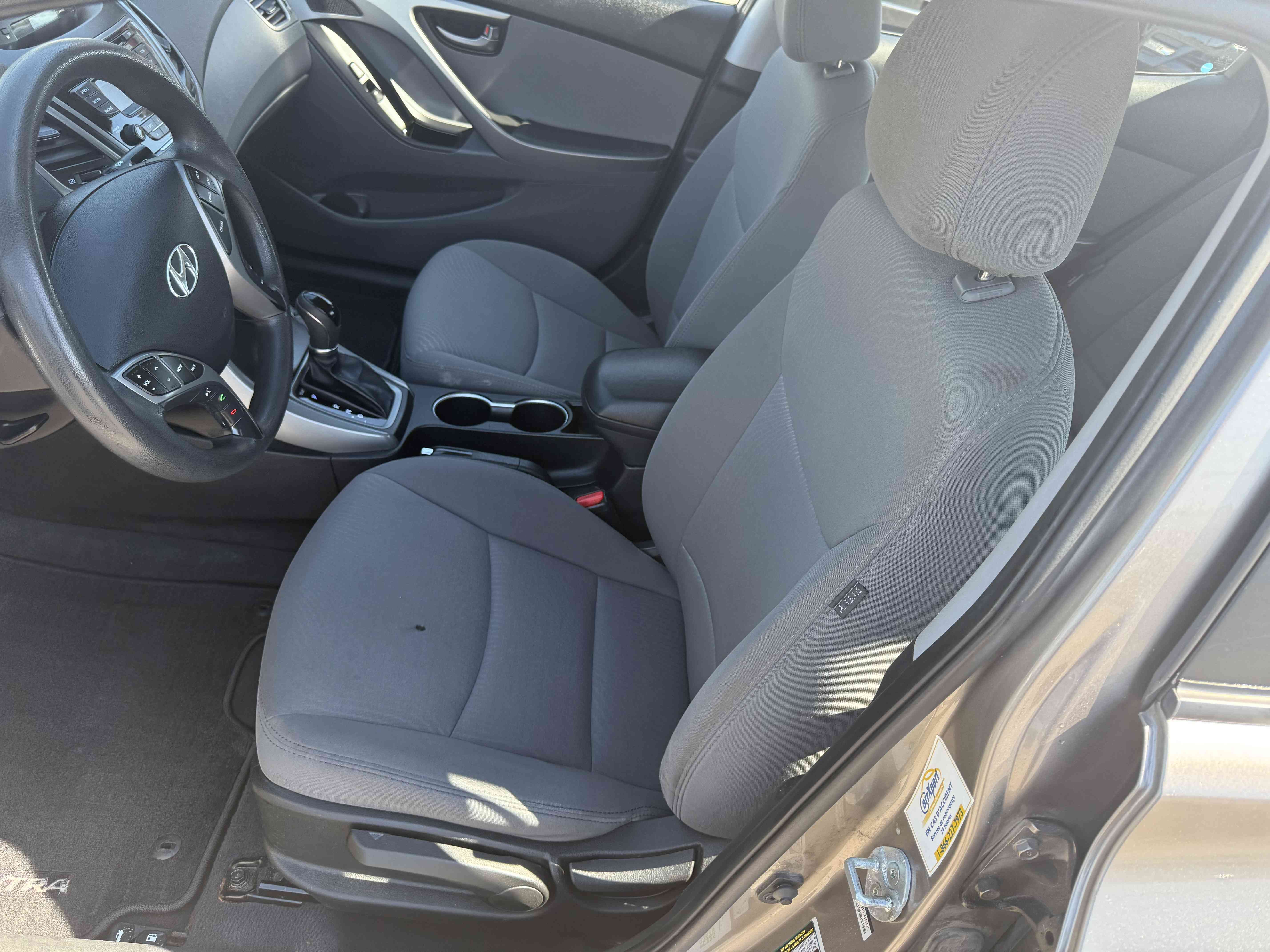 Hyundai Elantra 2014 - Image 10