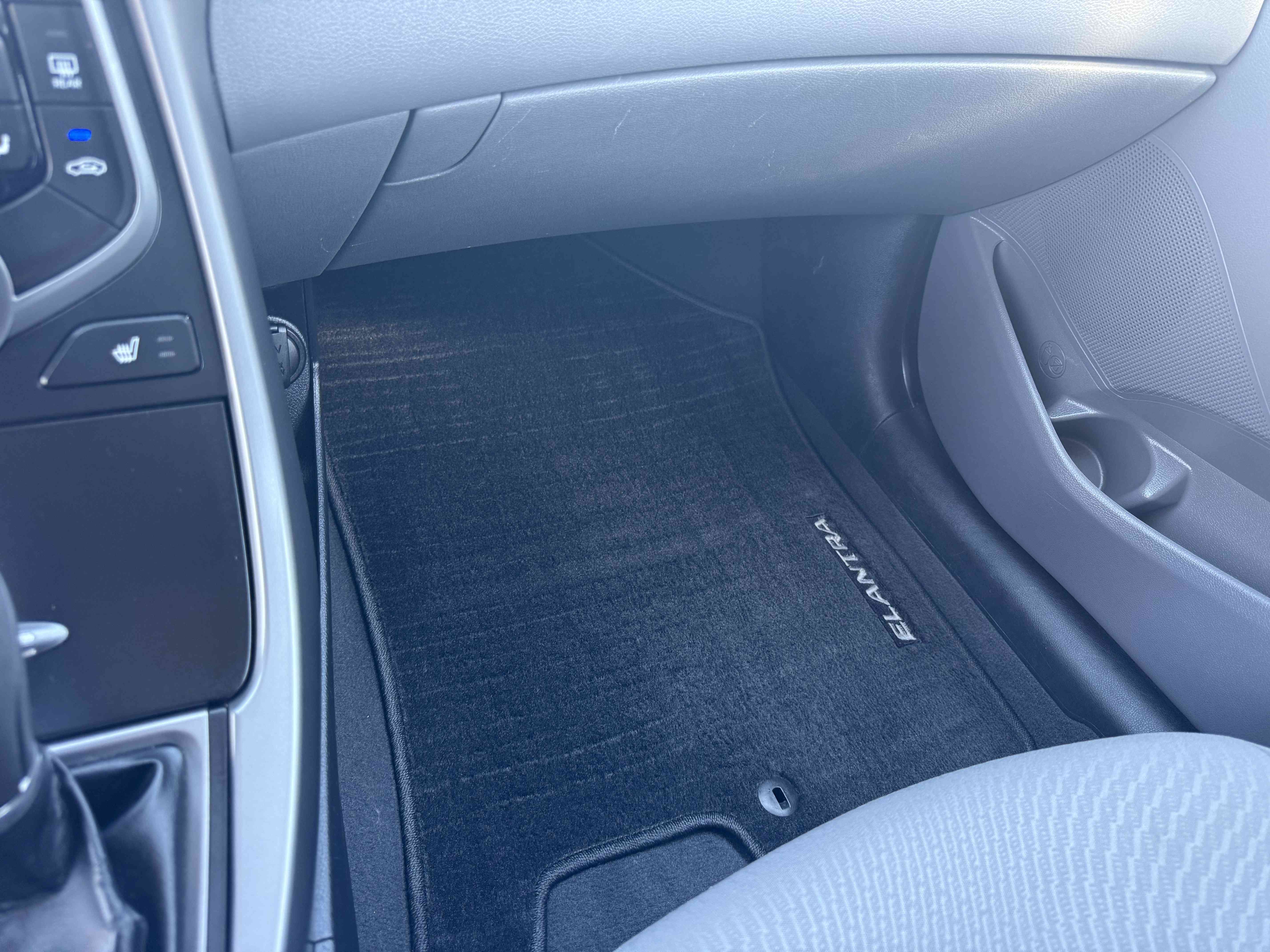 Hyundai Elantra 2014 - Image 21