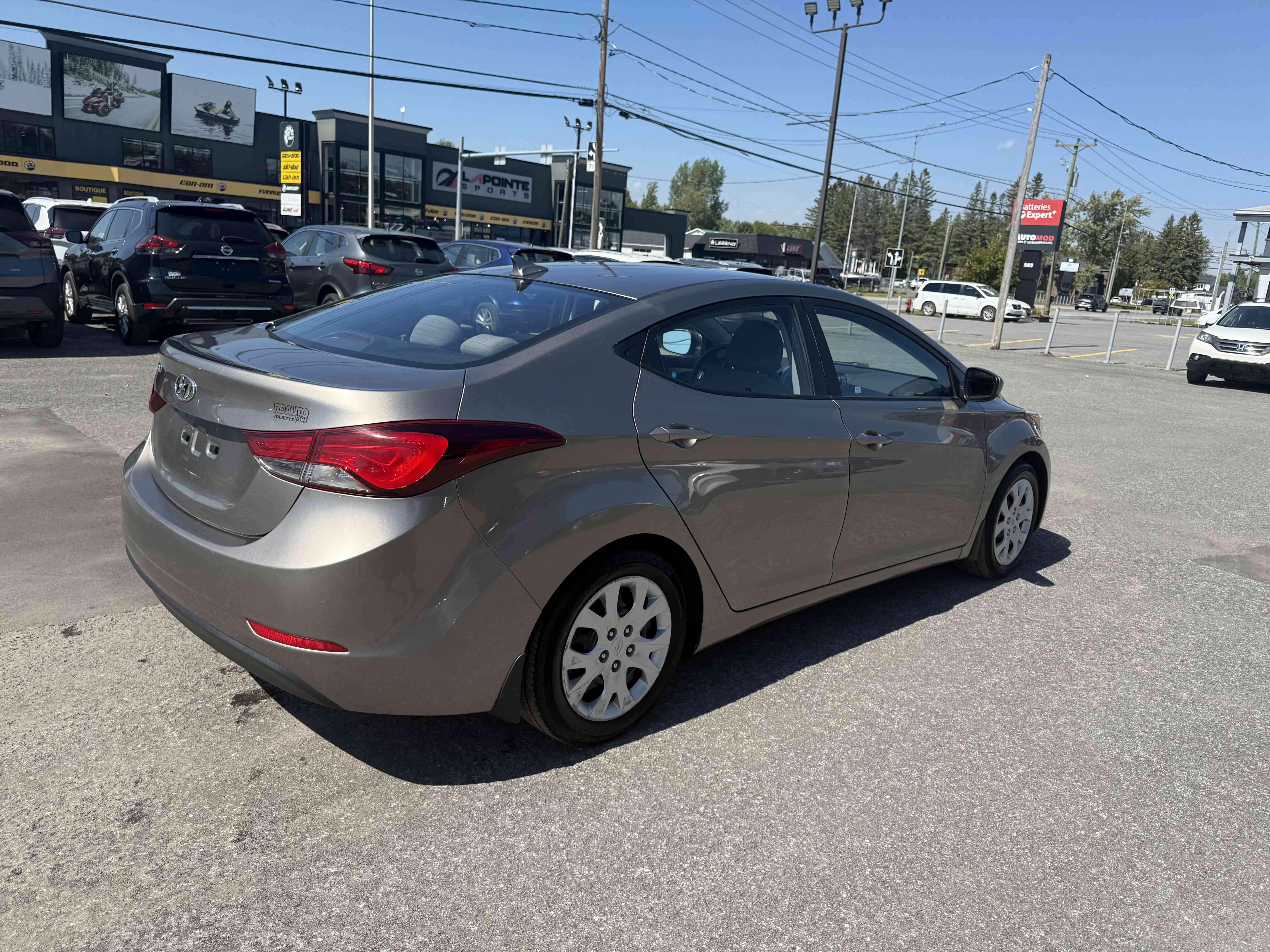 Hyundai Elantra 2014 - Image 5