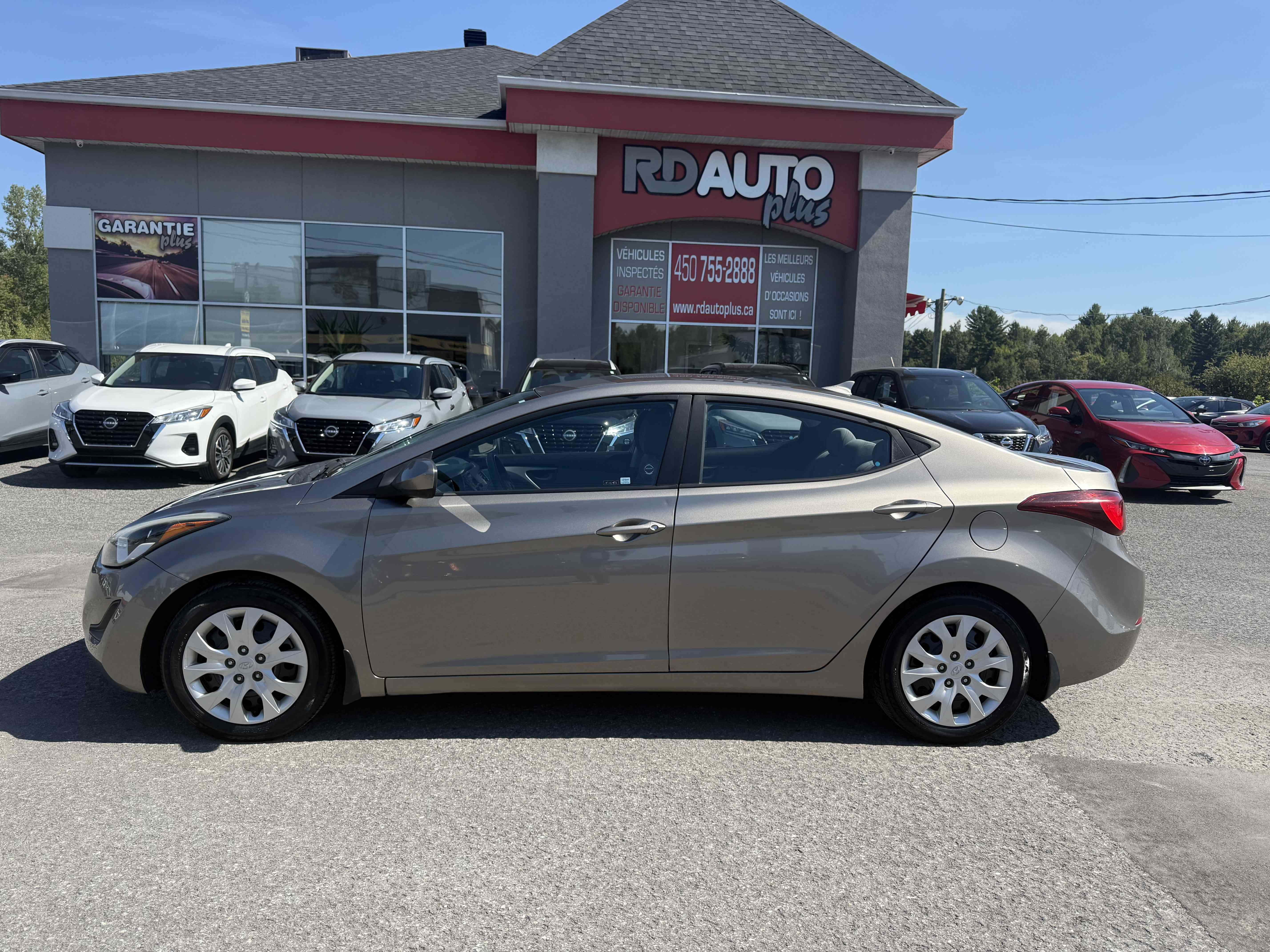 Hyundai Elantra 2014 - Image 1