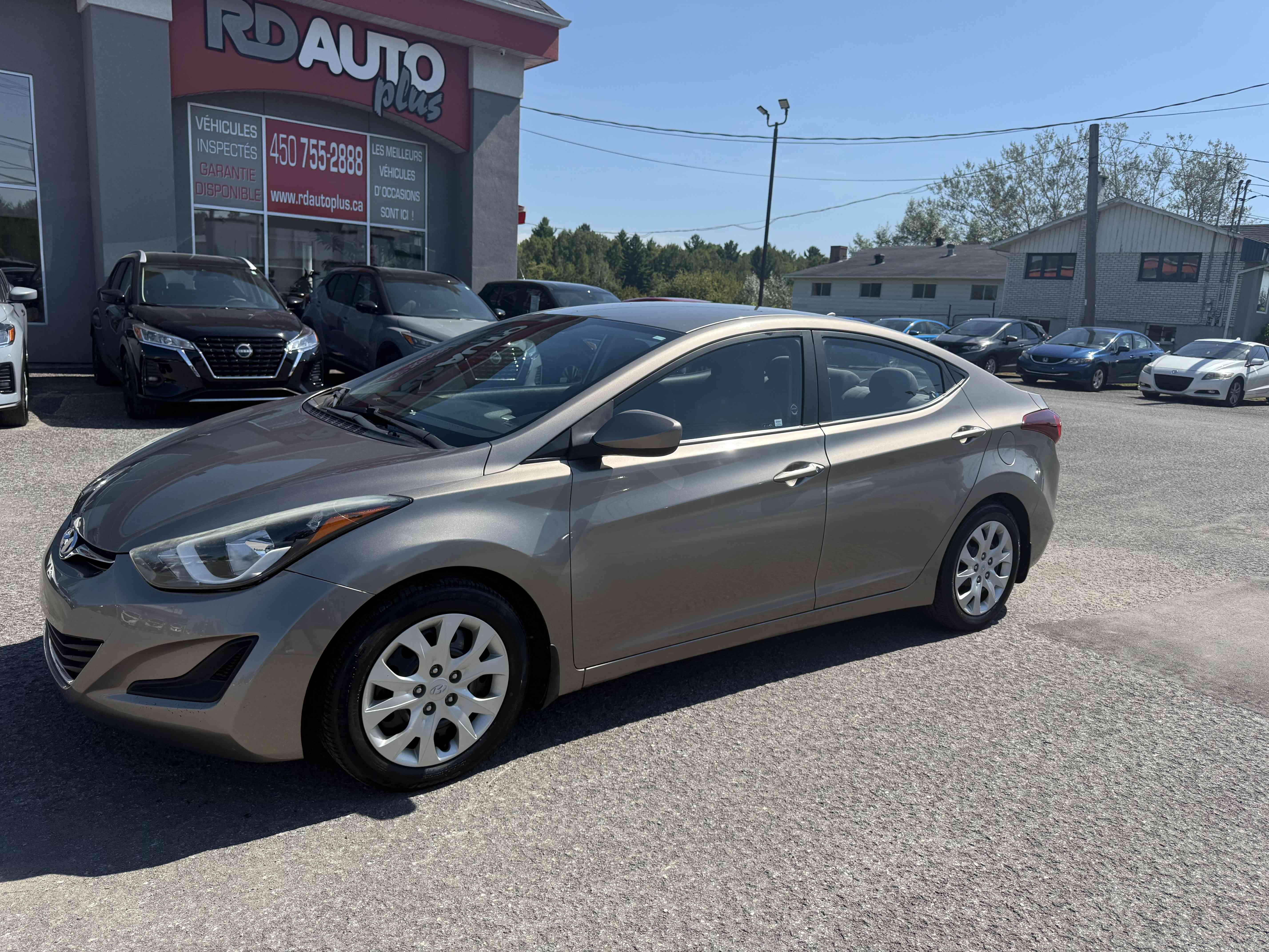 Hyundai Elantra 2014 - Image 2