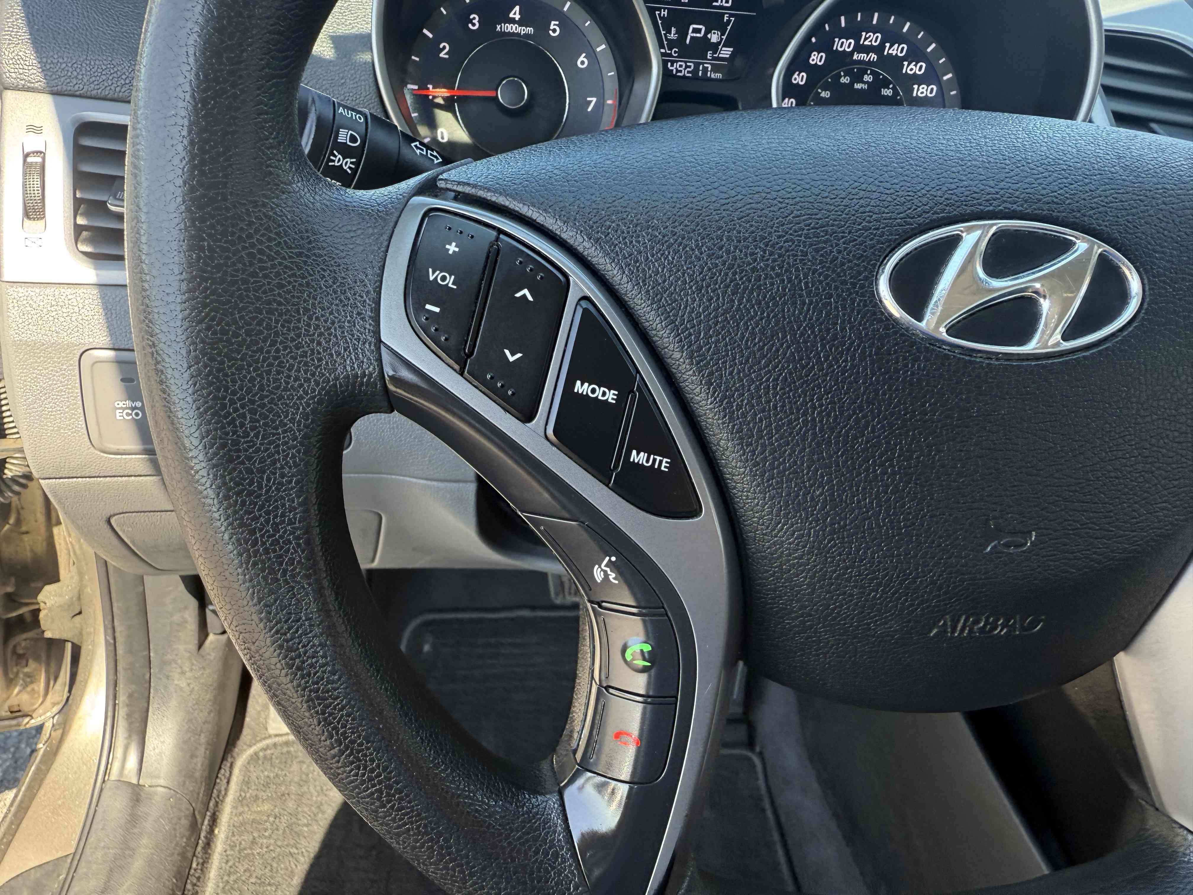 Hyundai Elantra 2014 - Image 14