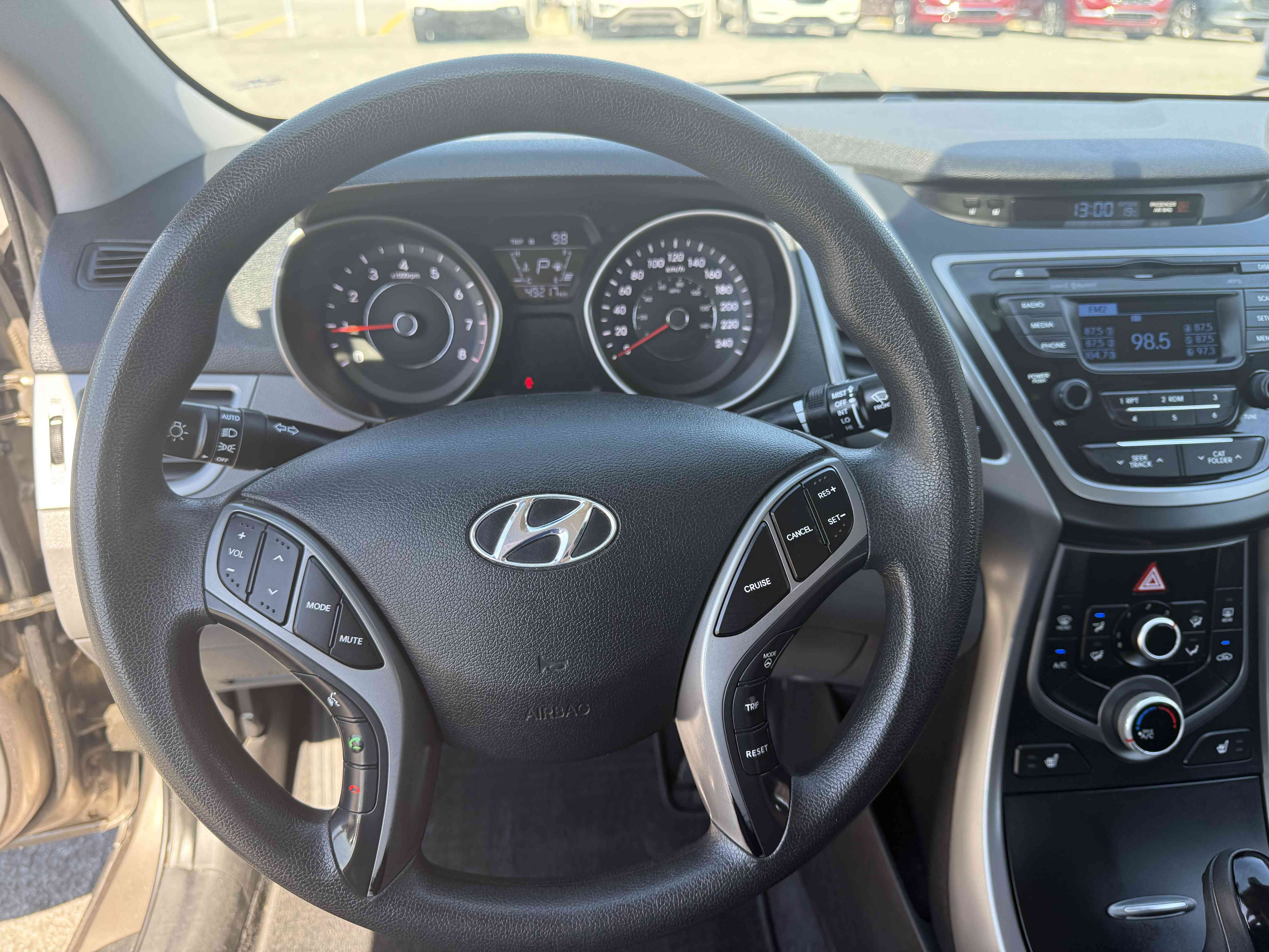Hyundai Elantra 2014 - Image 13